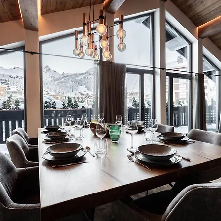 Penthouse View Est 1850