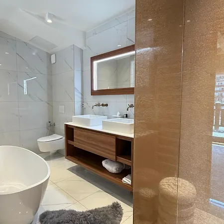 Penthouse View Est 1850 شقة كورشوفيل